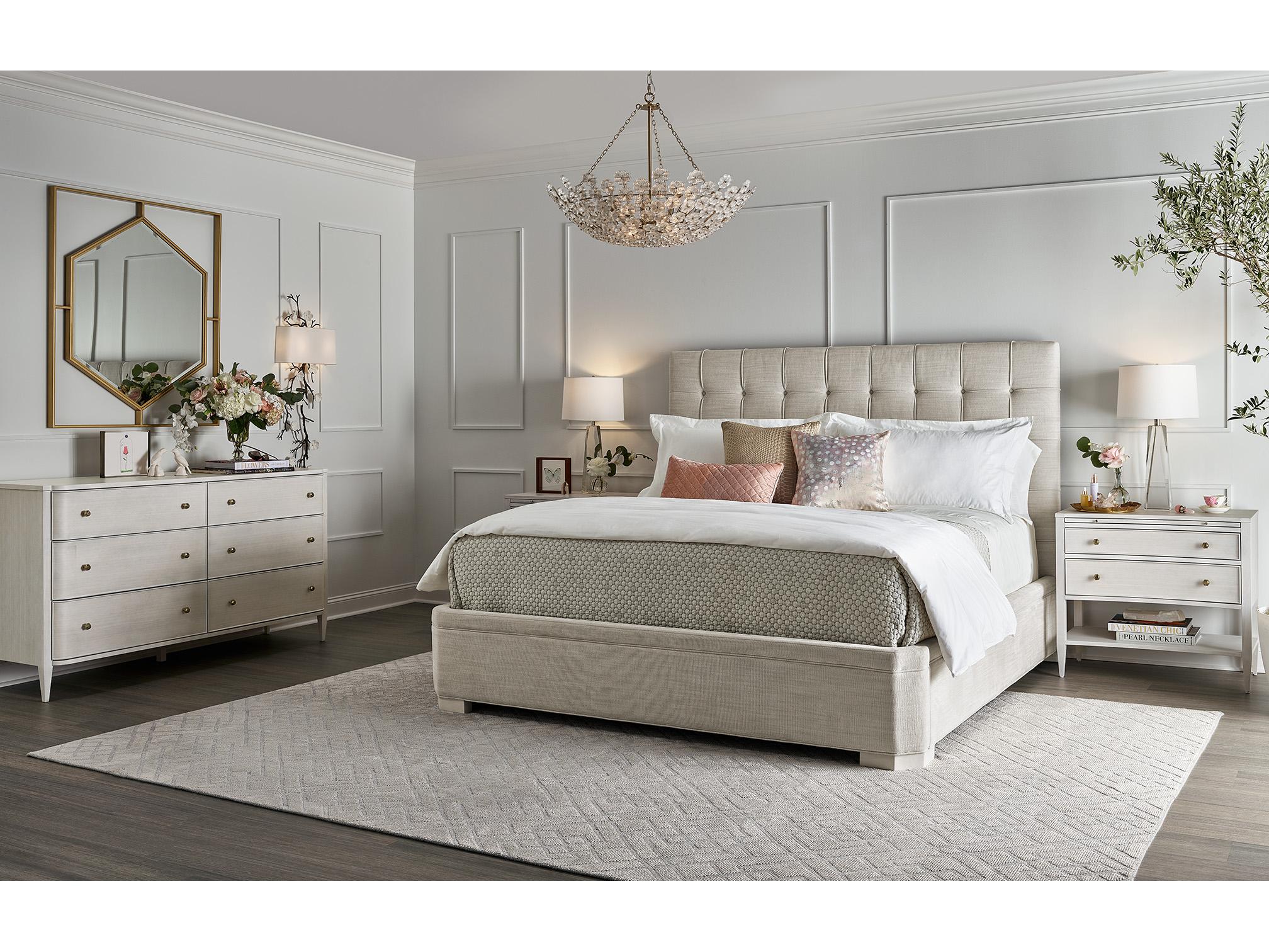 Uptown King Bed Room Scene