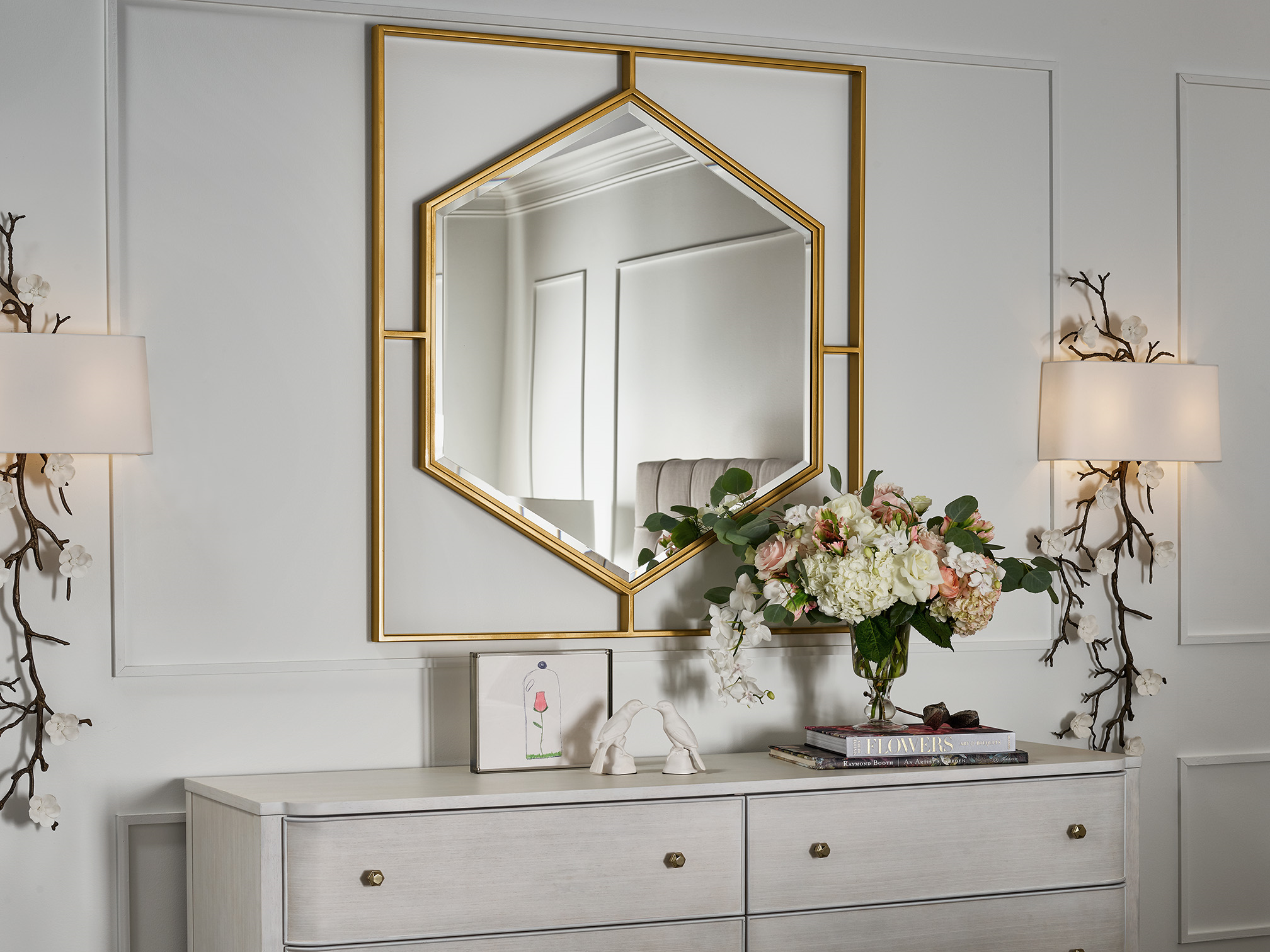 Love Joy Bliss Mirror Room Scene