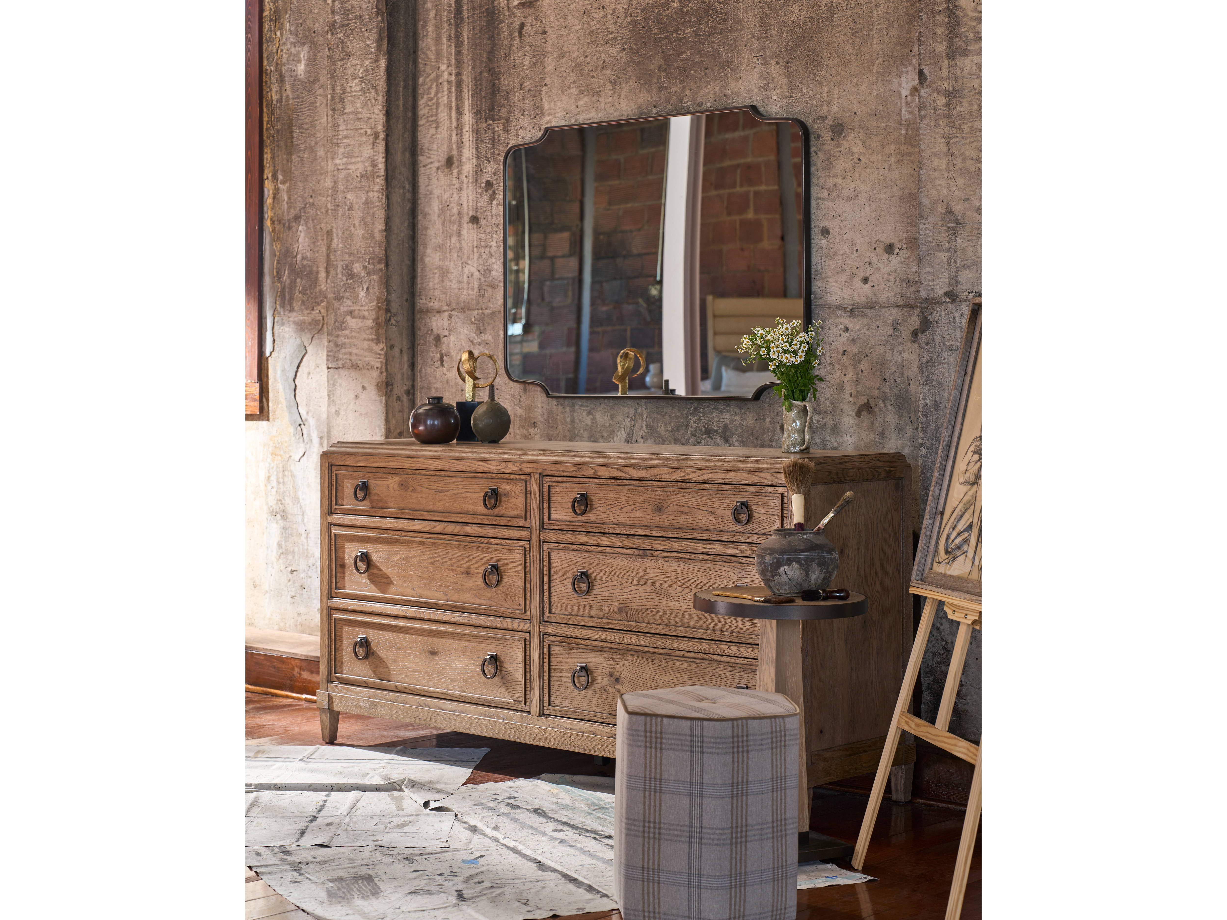 Sienna Dresser Room Scene