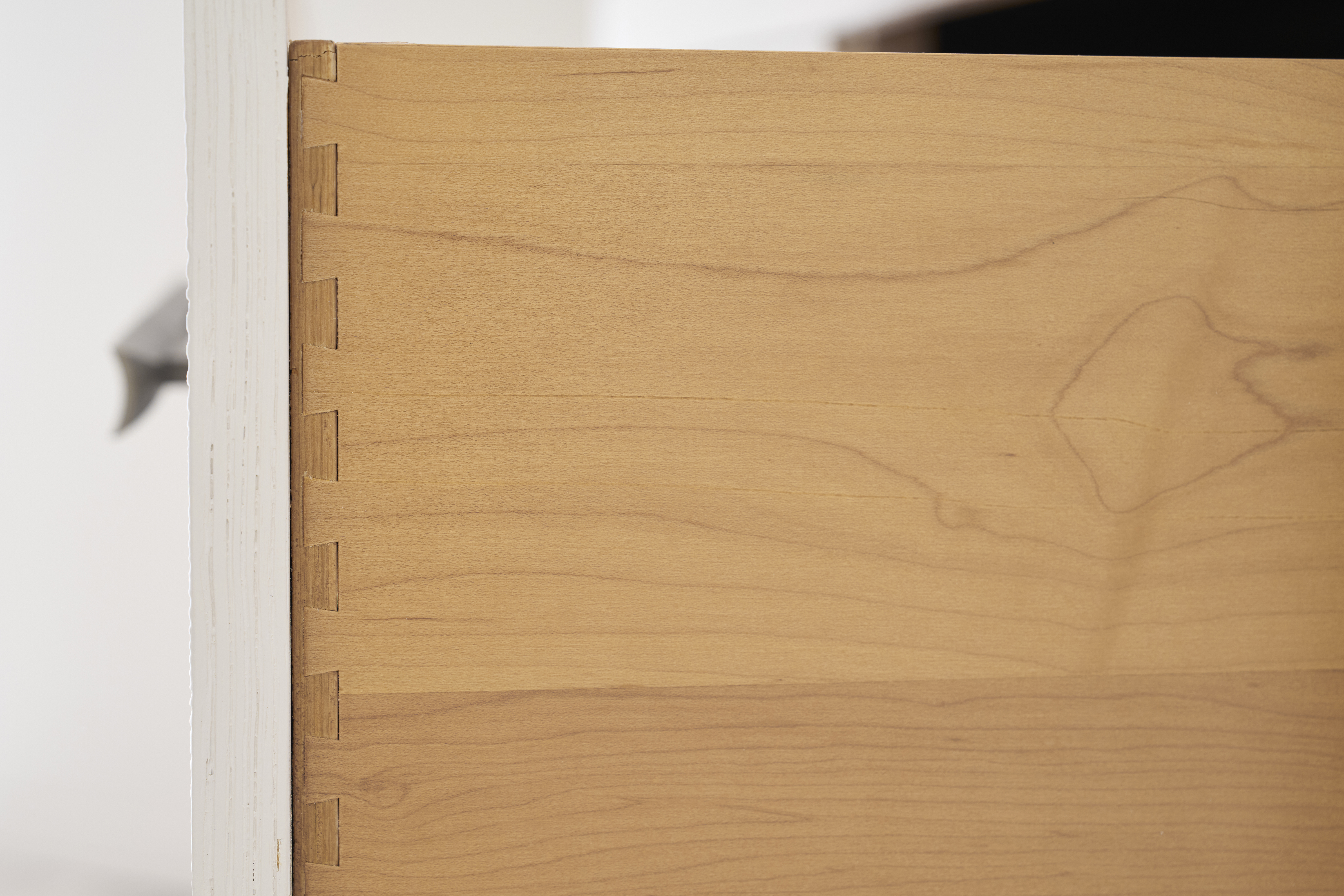 English Dovetail Construction Slide Image