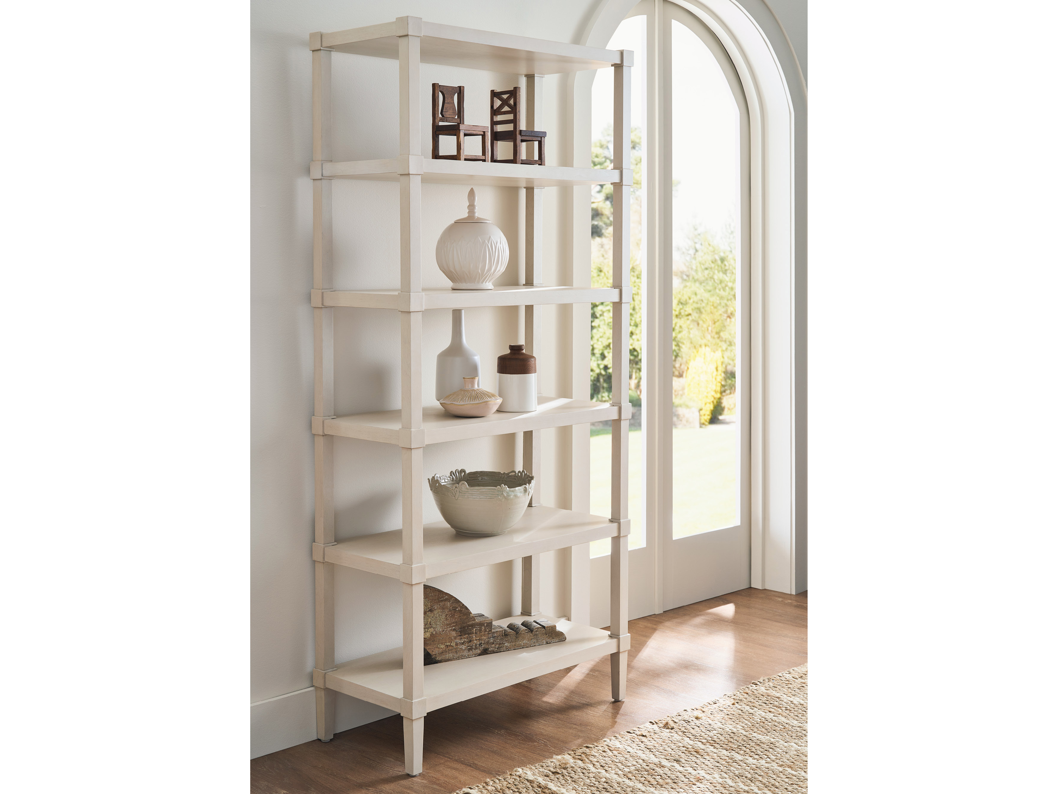 Willow Etagere Room Scene