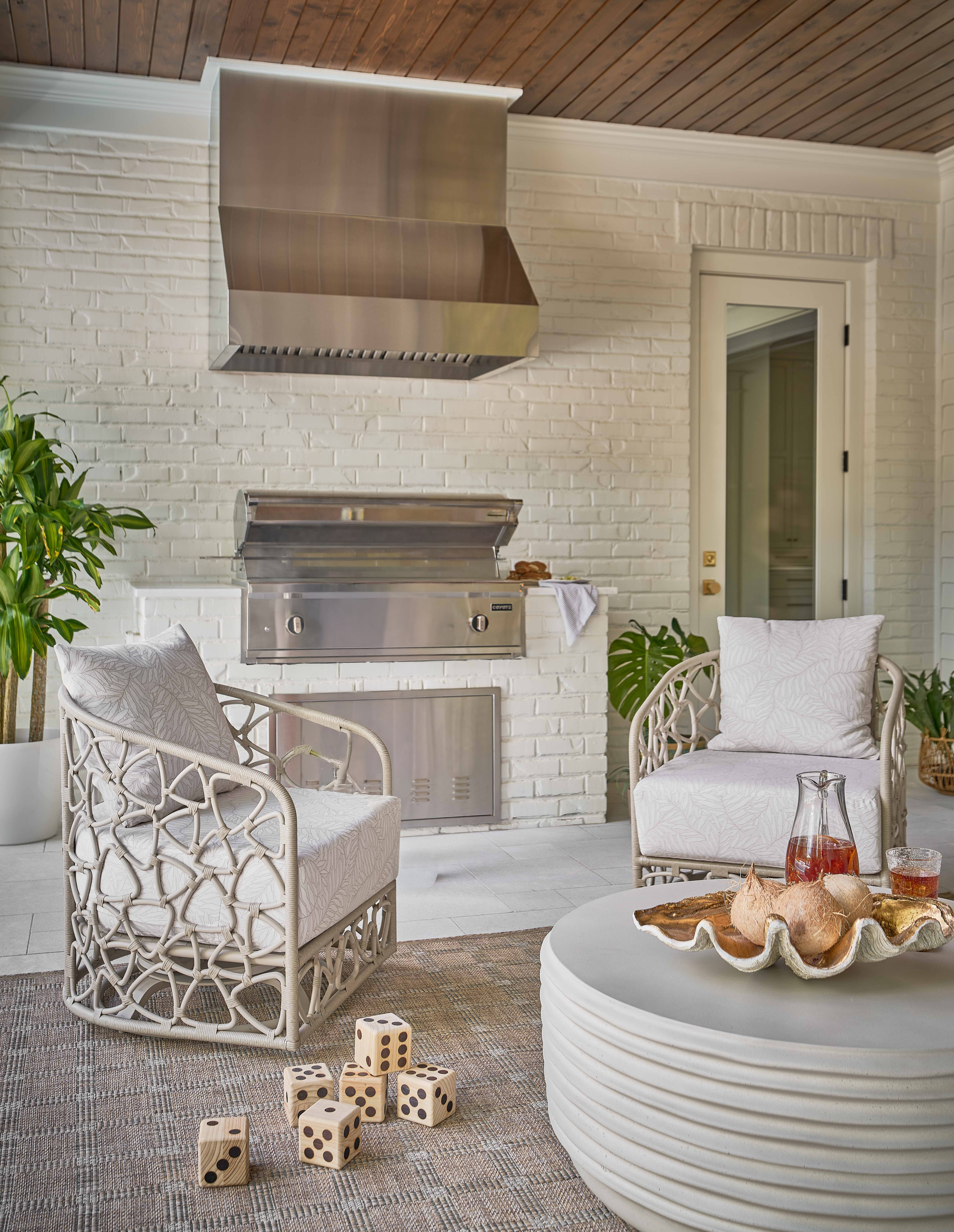 Pebble Swivel Chair Outdoor - Special Order Room Scene