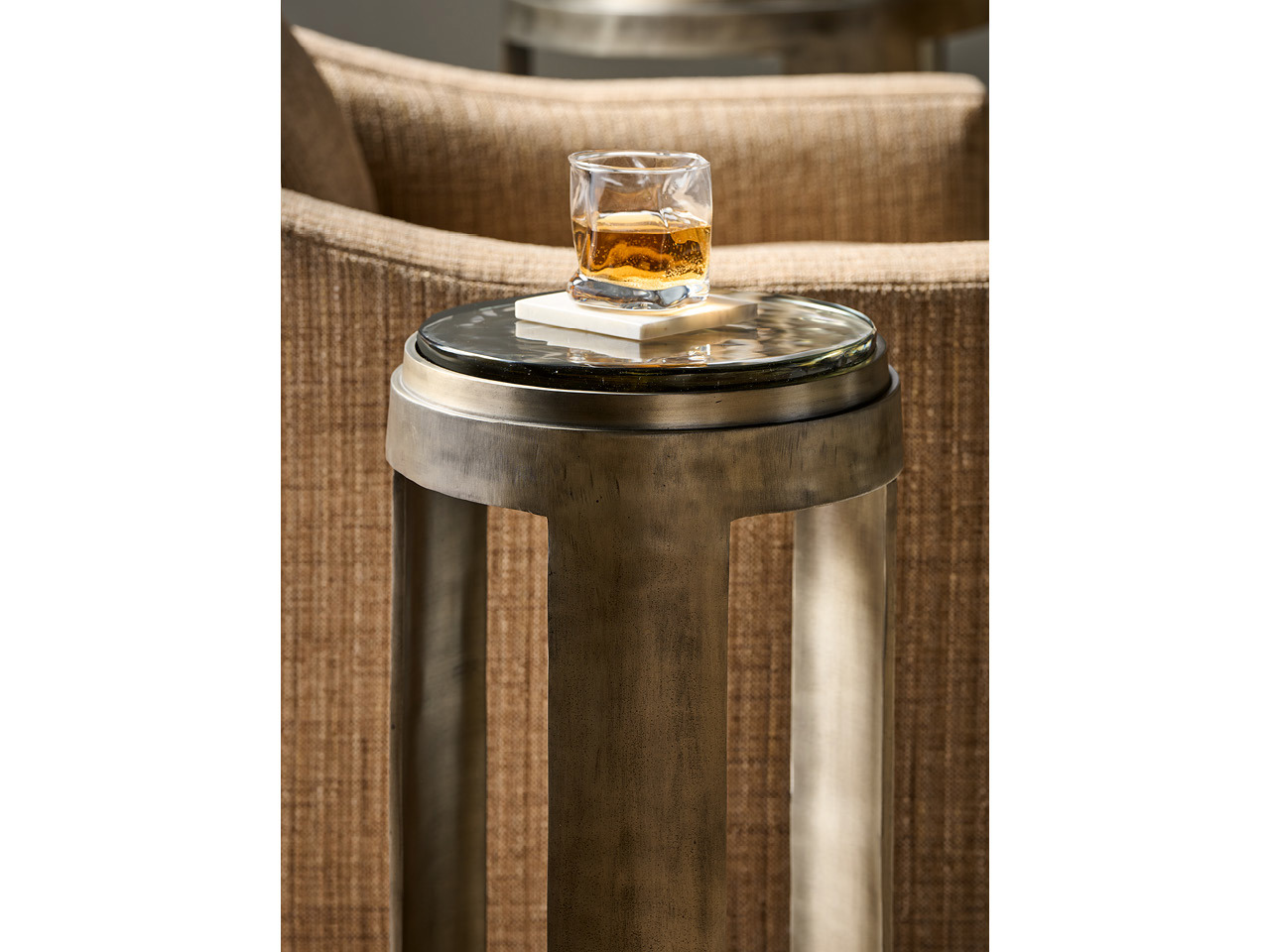 Nuvola Drink Table Room Scene
