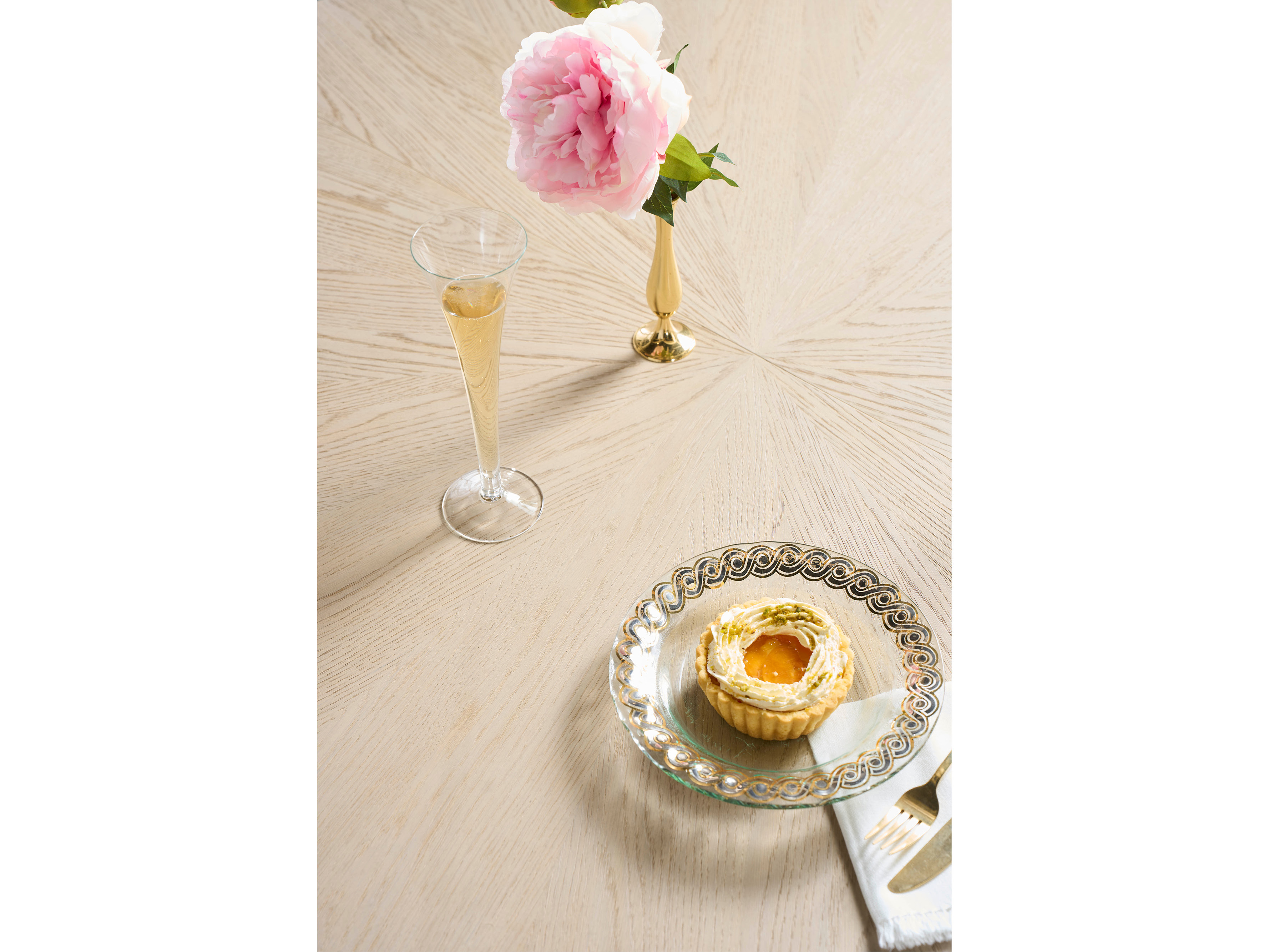 Velora Round Dining Table Room Scene