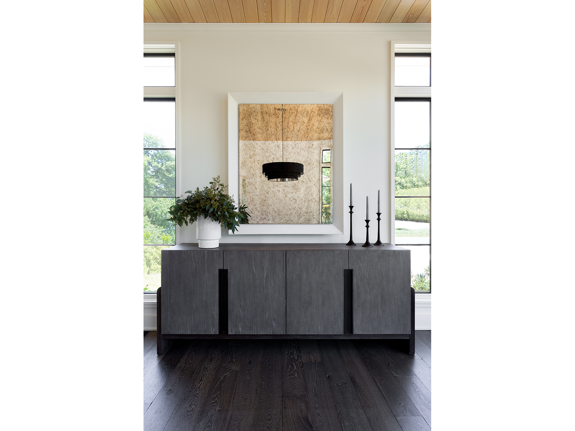 Valen Antiqued Mirror Room Scene