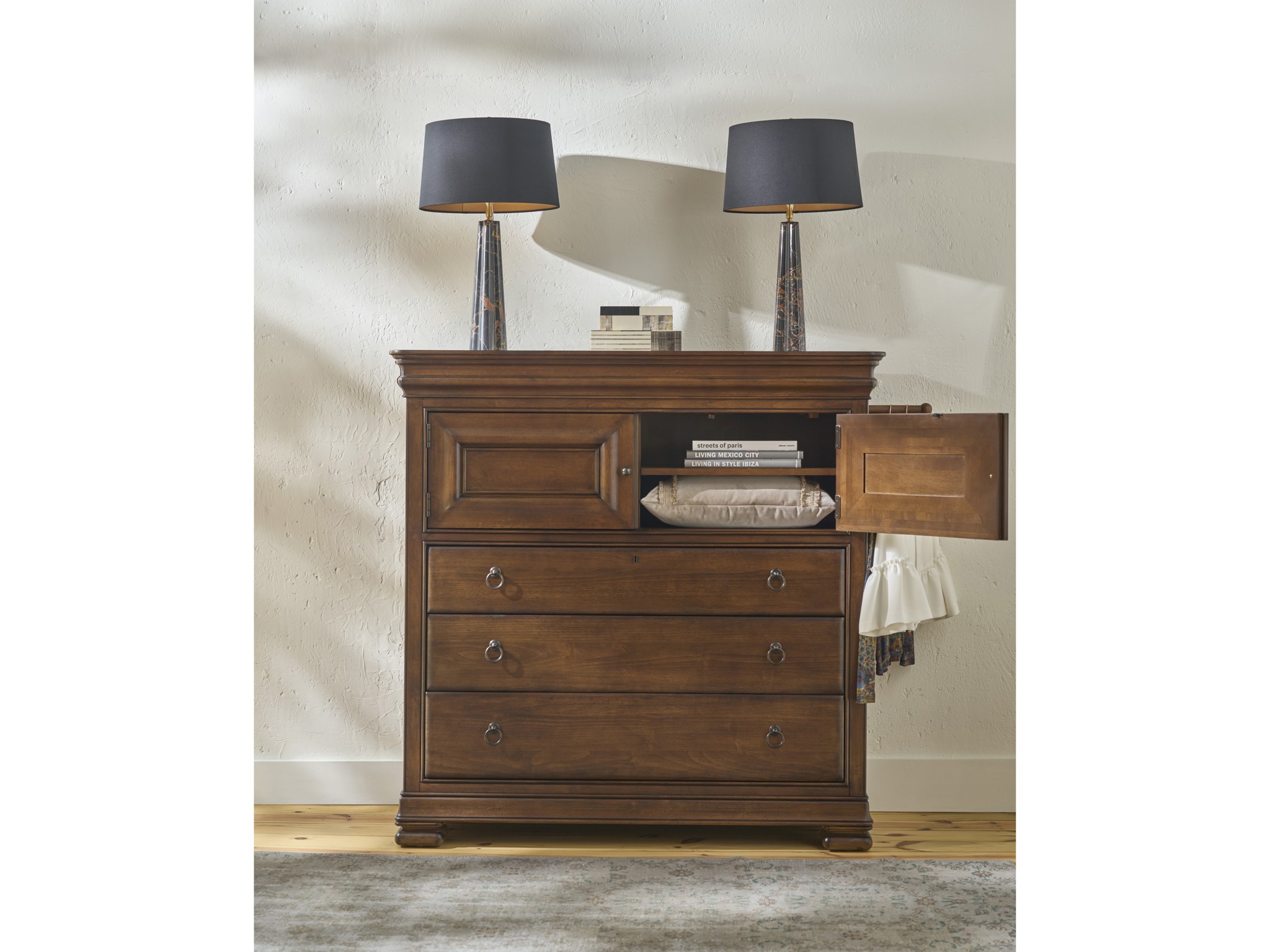 Dressing Chest - Multiple item room scene