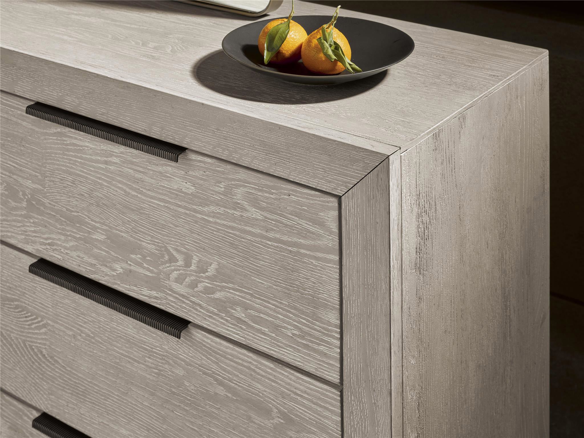 Huston Dresser - Detail