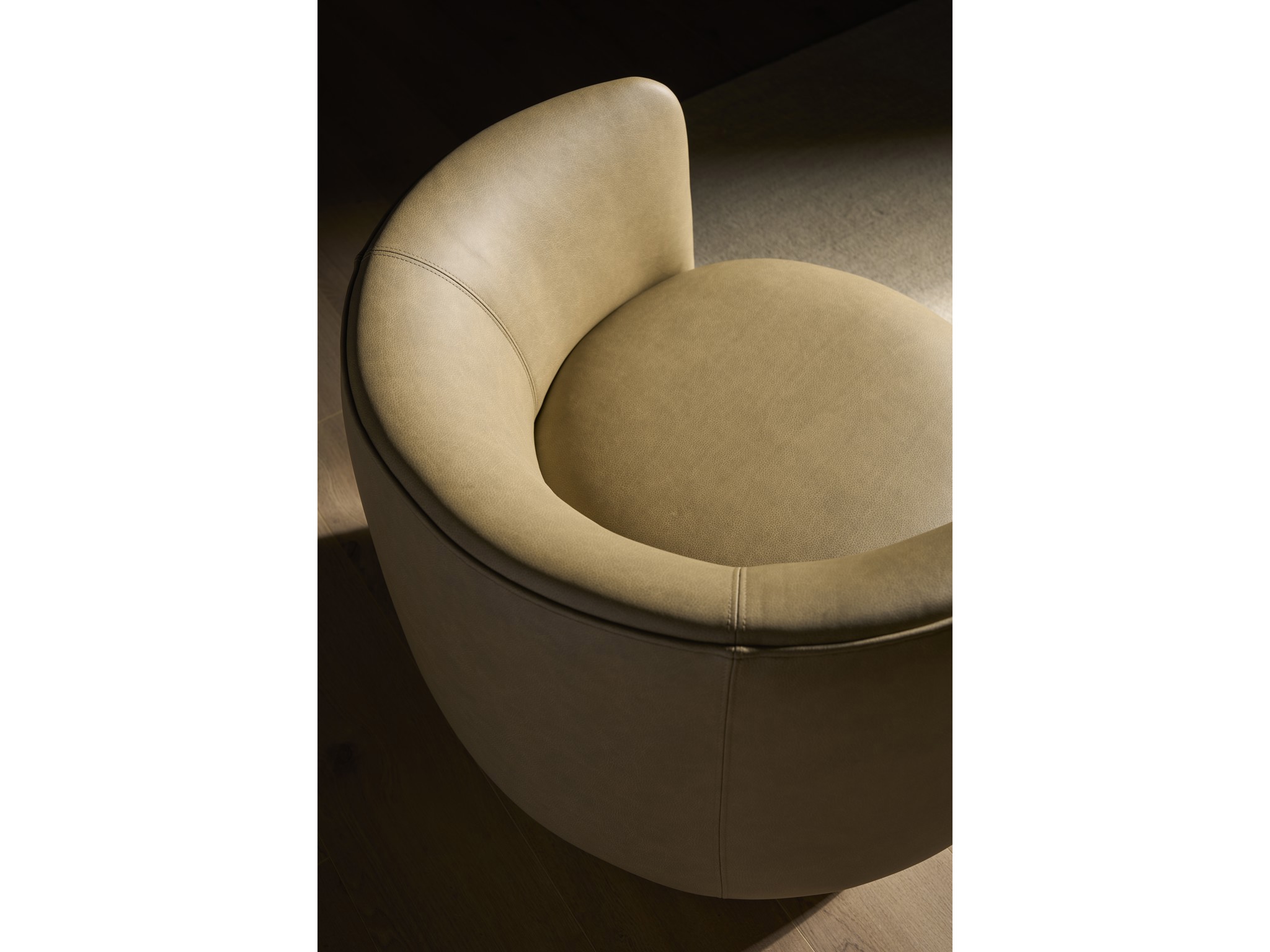 Deke Swivel Chair - Multiple item room scene