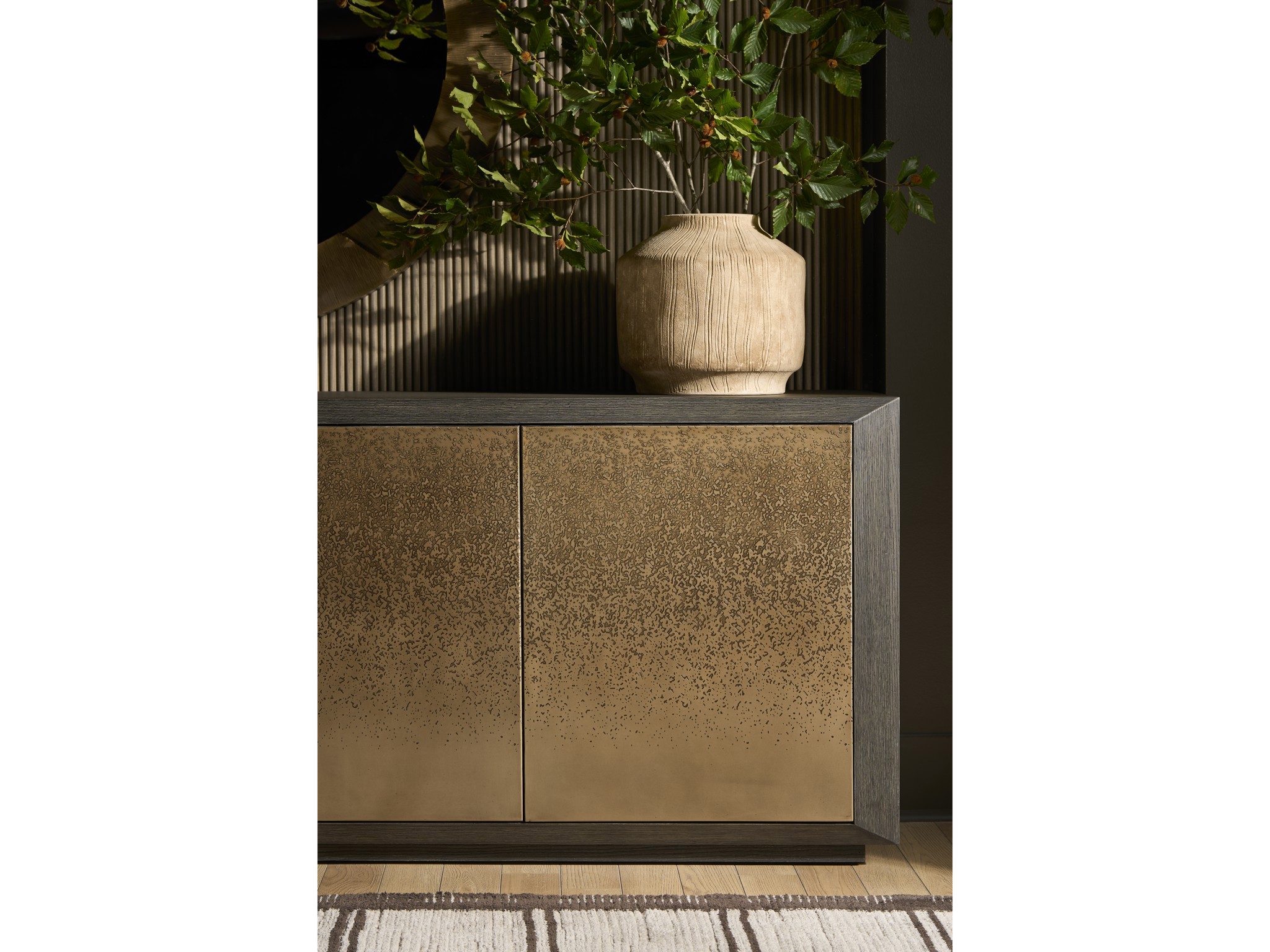 Nova Credenza - Multiple item room scene