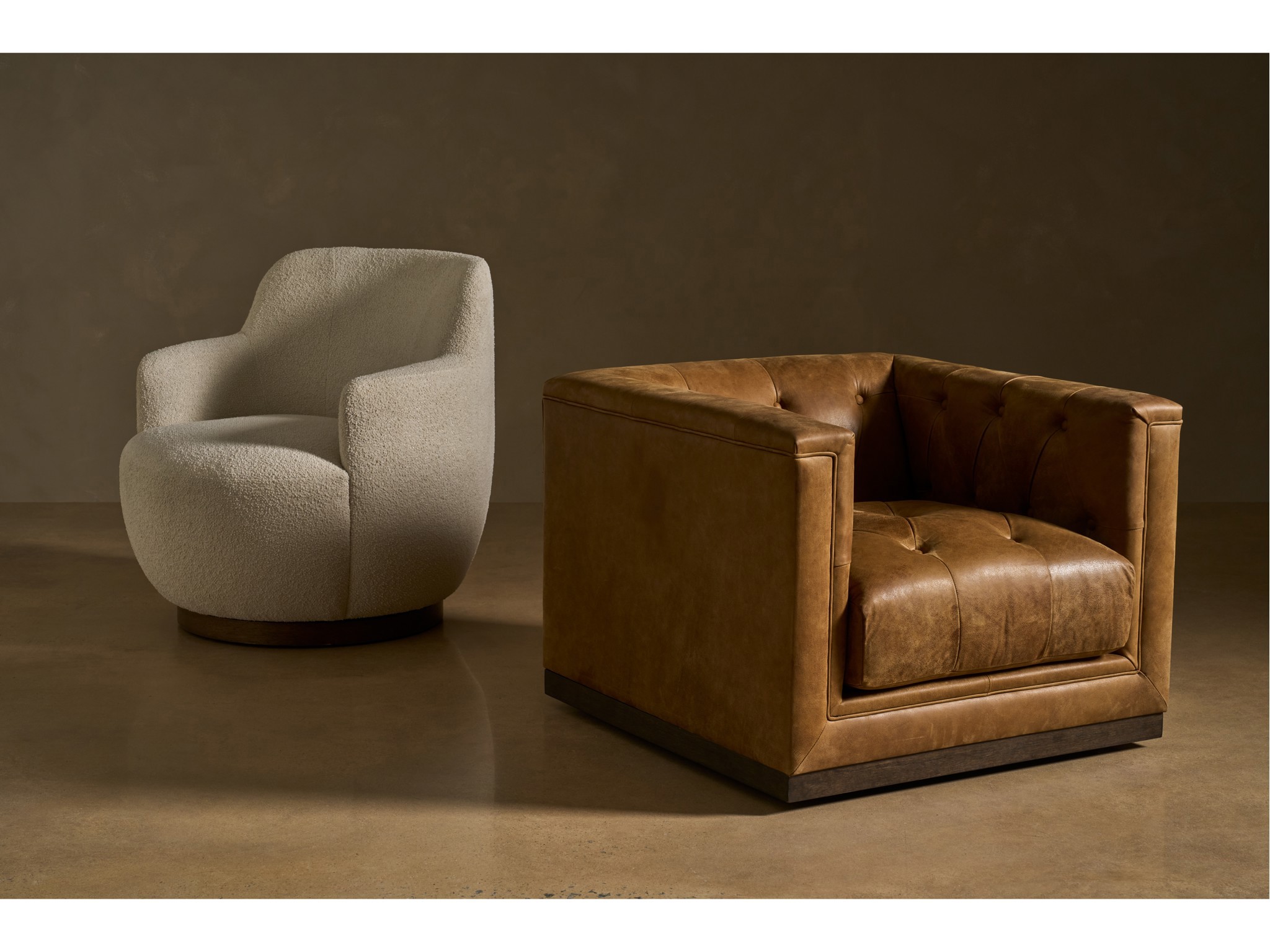 Quinn Swivel Chair - Multiple item room scene