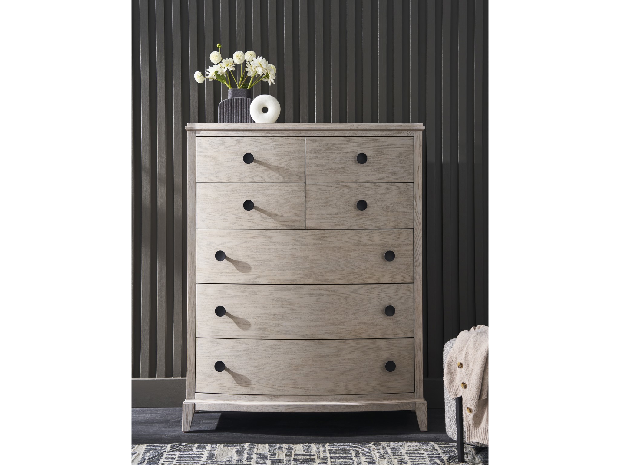 Coalesce Drawer Chest - Multiple item room scene