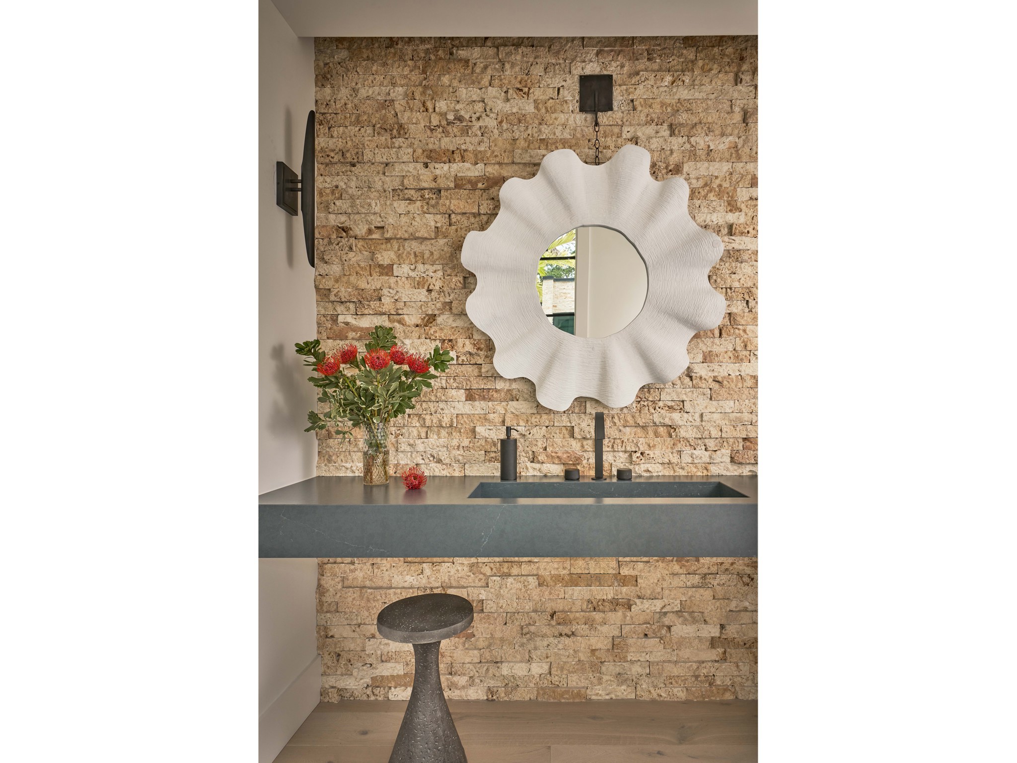 Scallop Mirror - Multiple item room scene