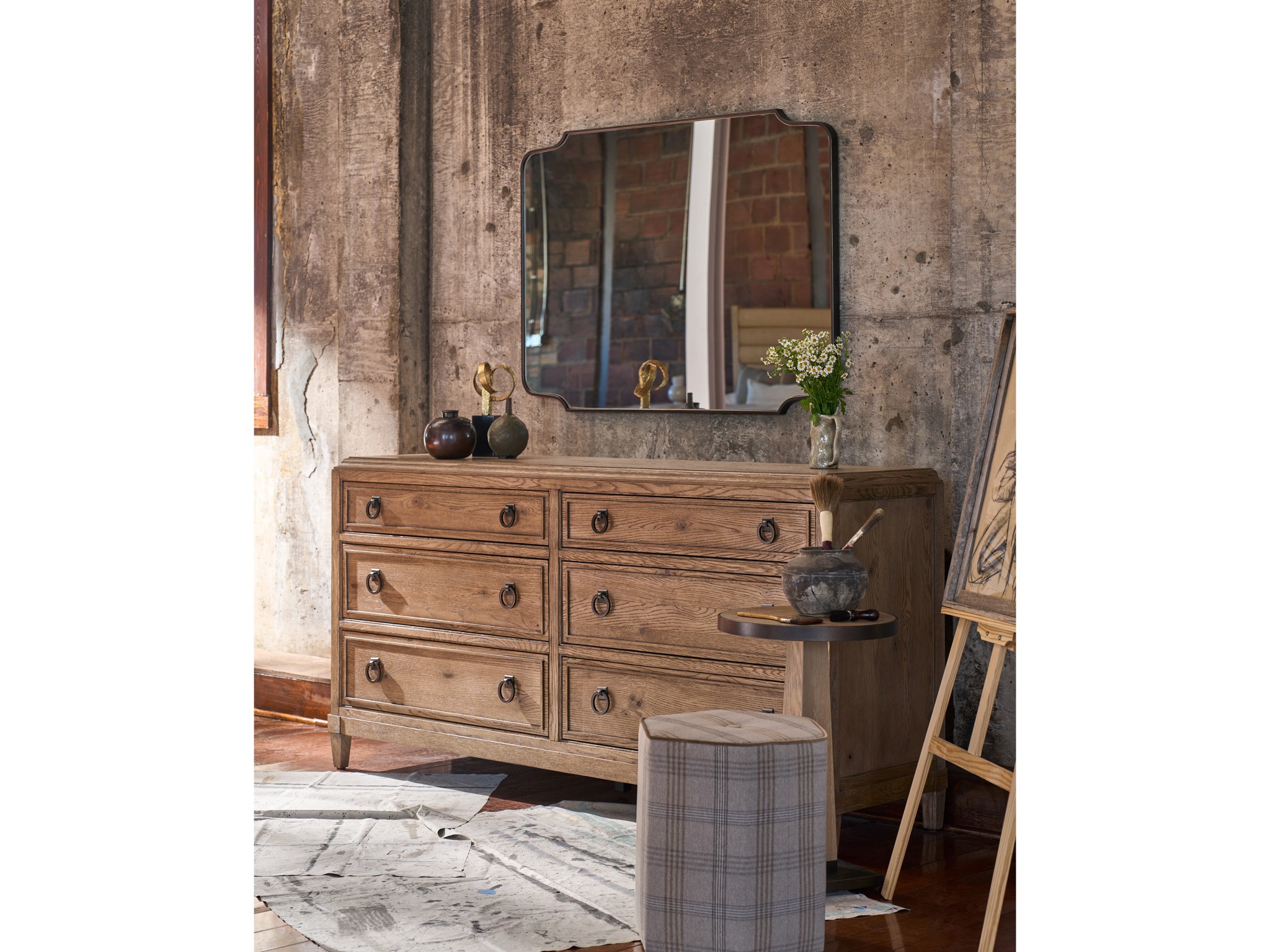 Griffith Park Mirror - Multiple item room scene