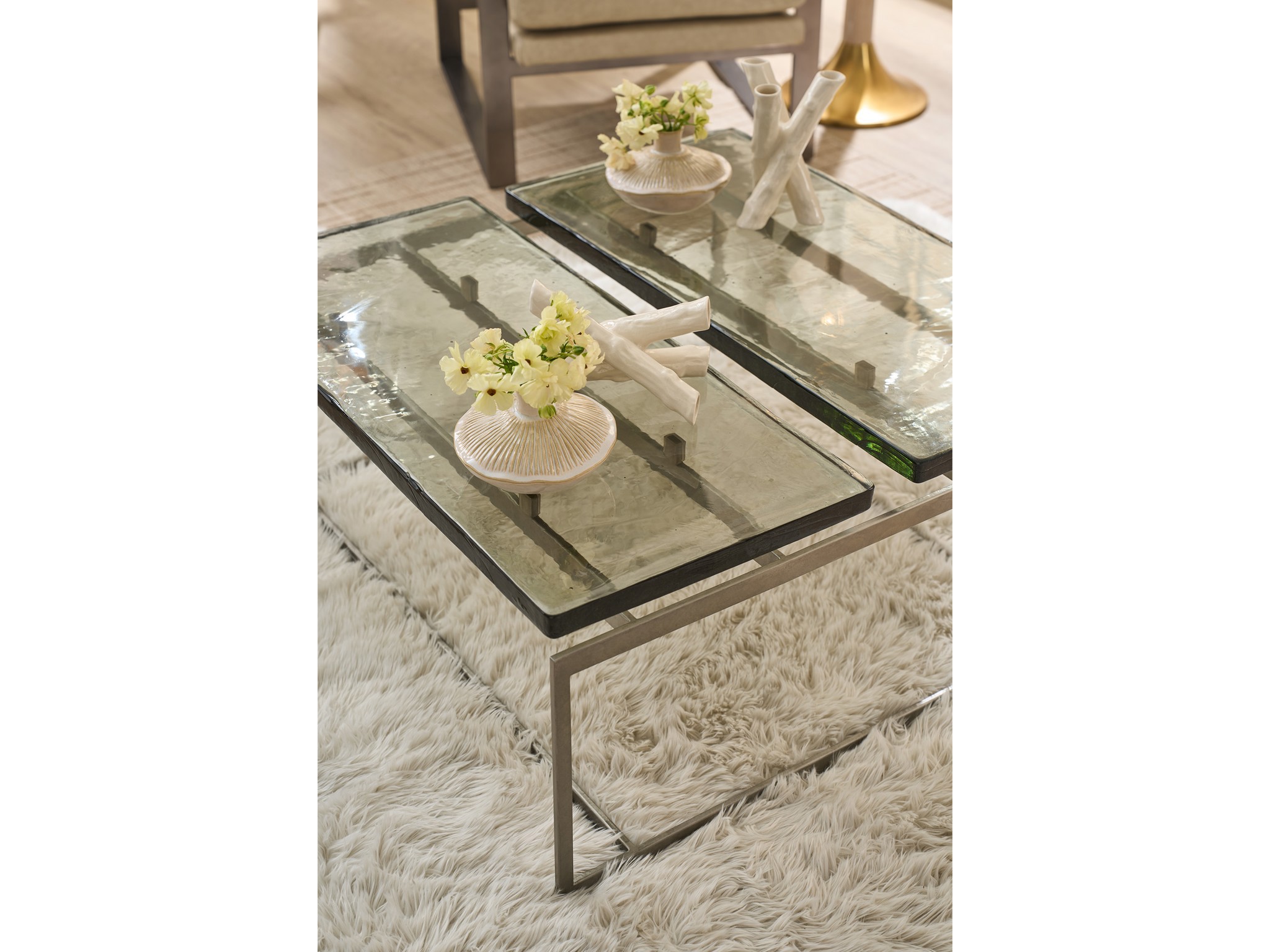 Jordan Cocktail Table - Multiple item room scene