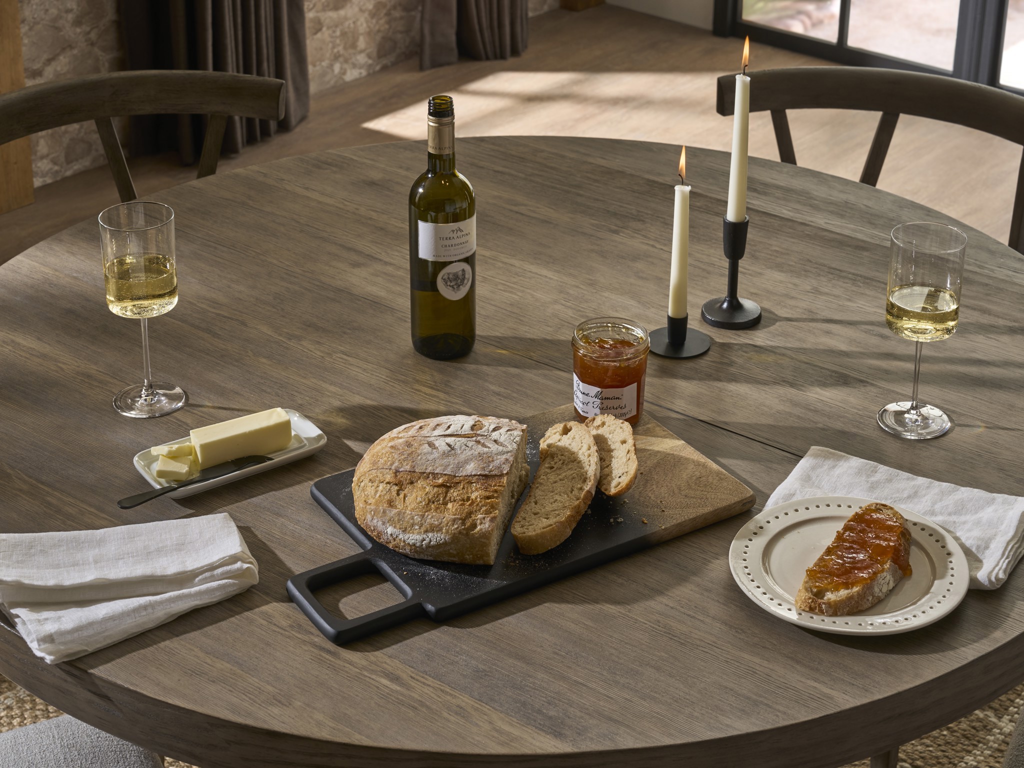 Boulder Round Dining Table - Multiple item room scene