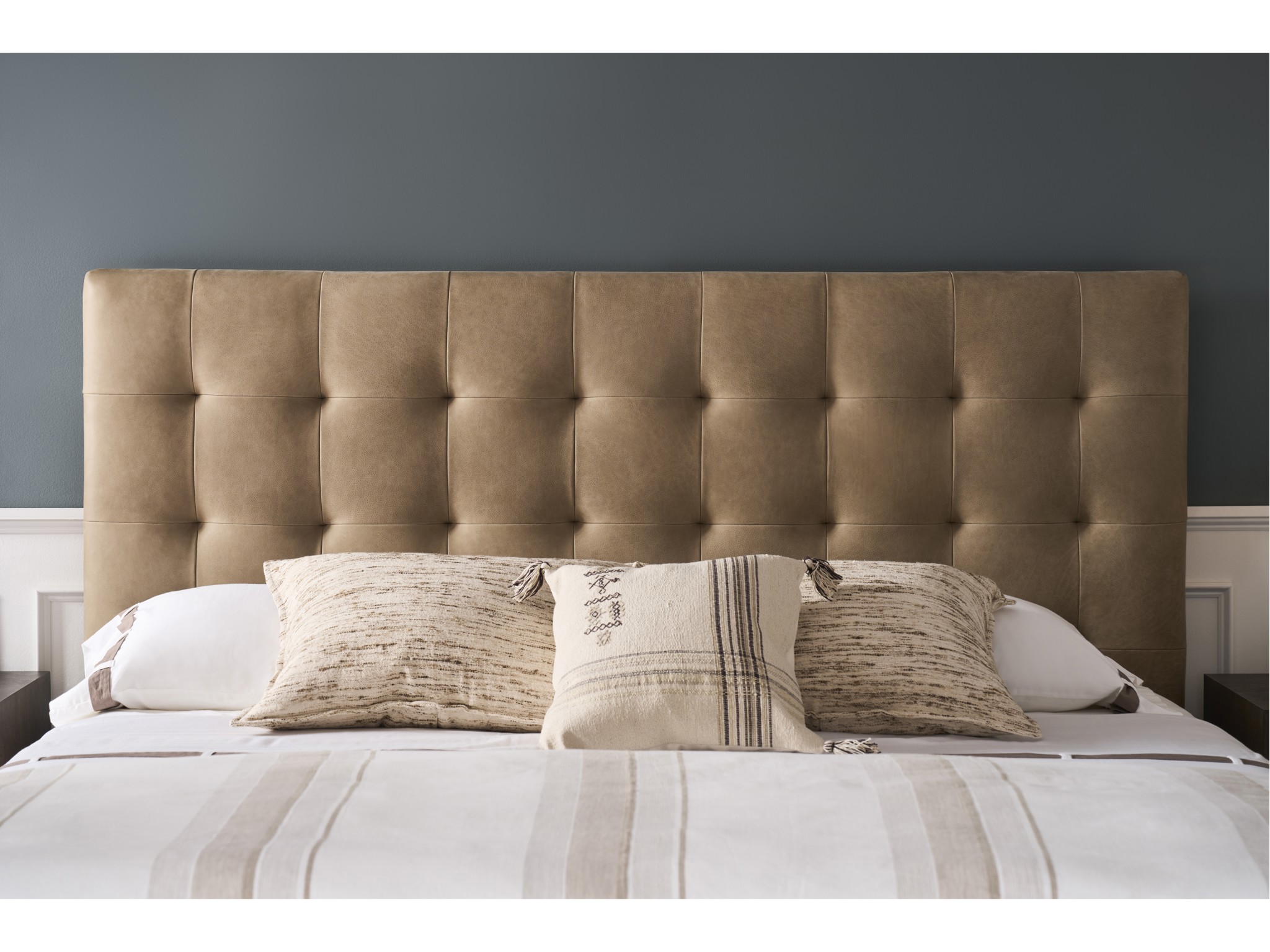 Montclair Upholstered Bed Queen - Multiple item room scene