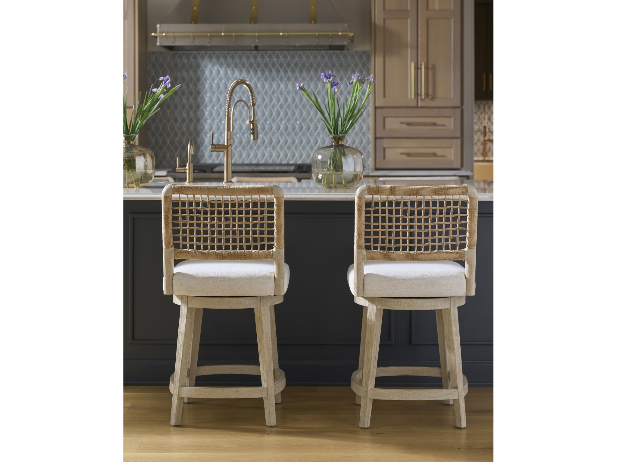 Dockside Swivel Counter Stool - Multiple item room scene