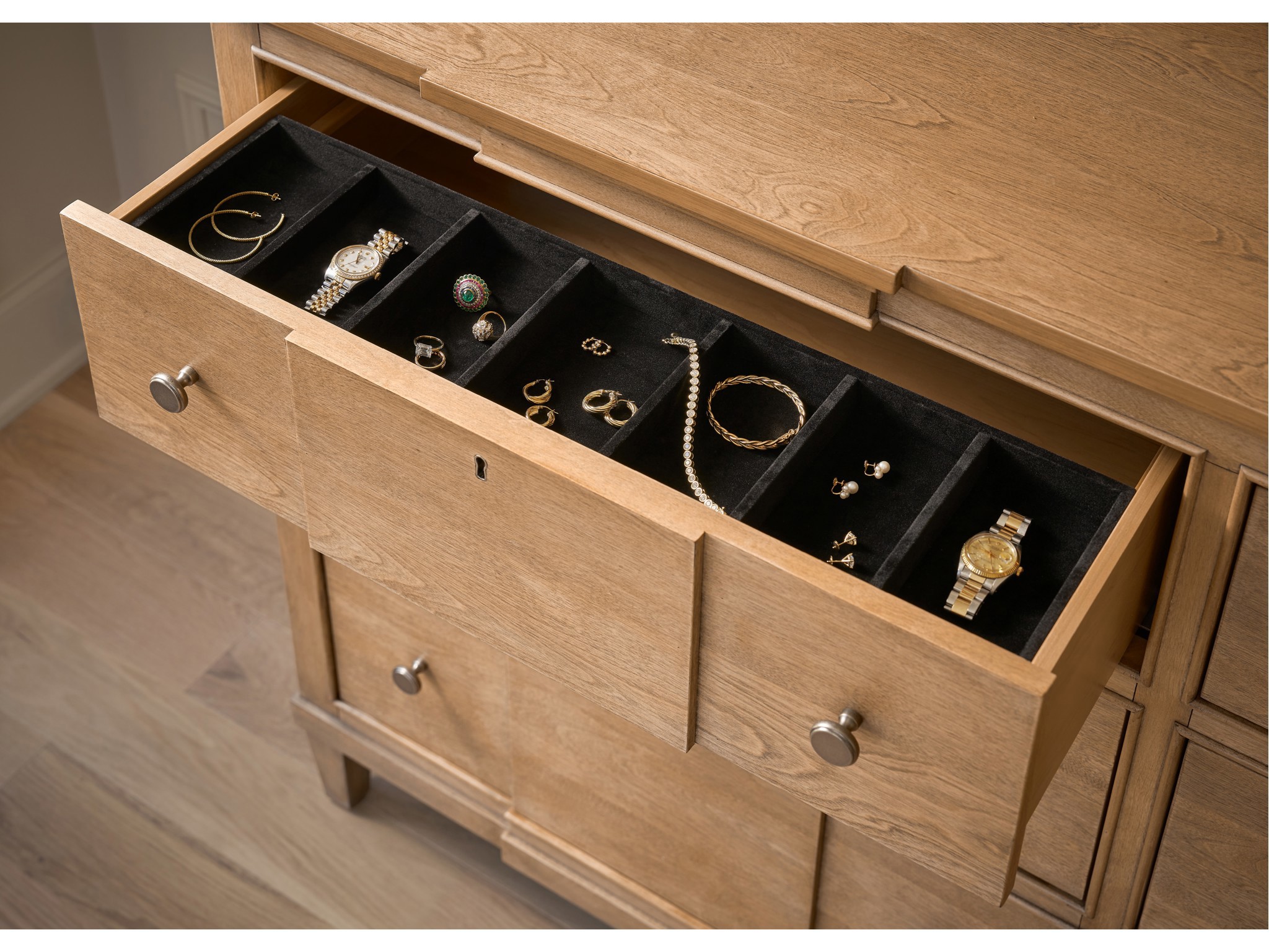 Brindle Dresser - Multiple item room scene