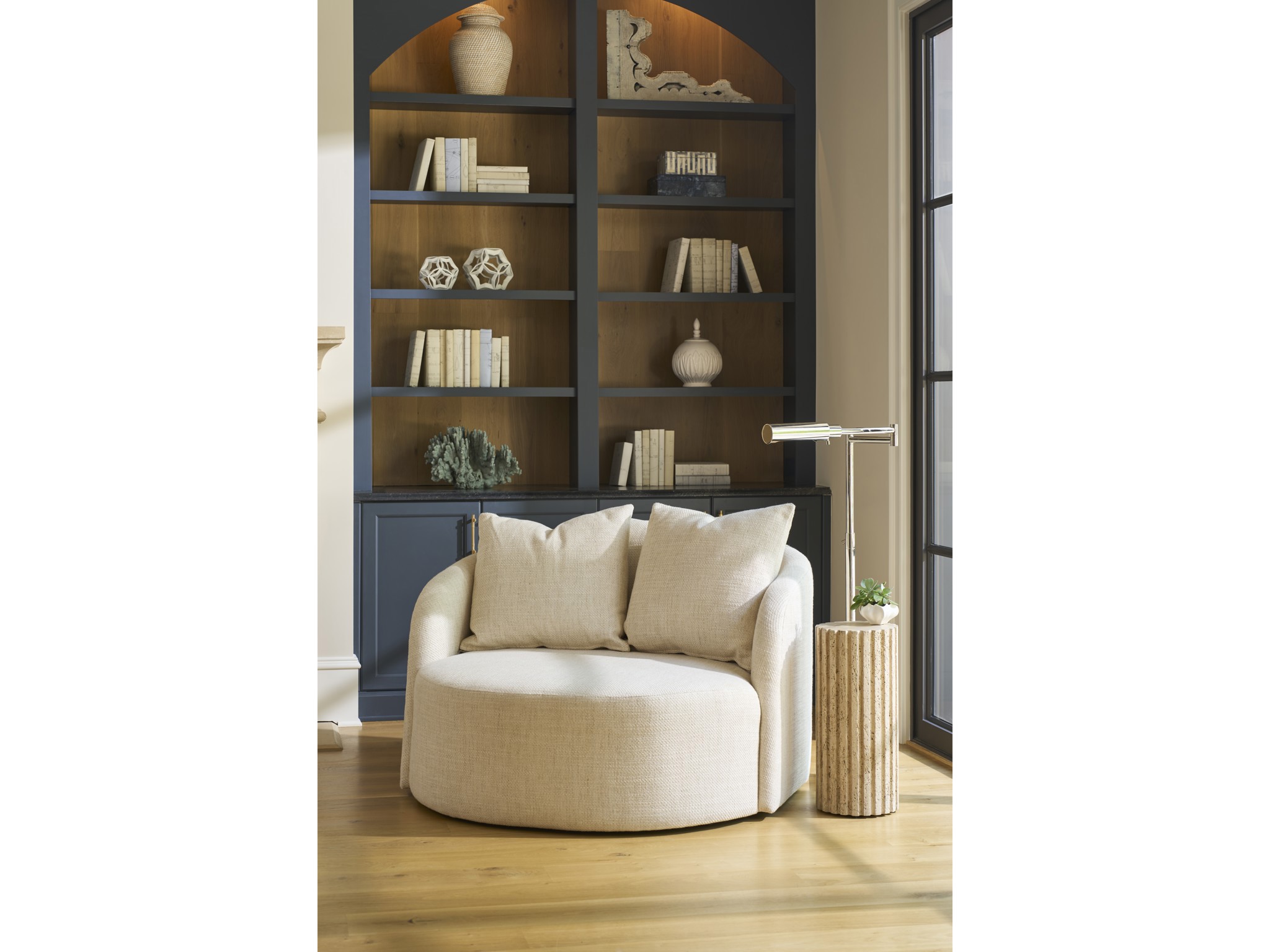 Oxford Chaise - Special Order - Multiple item room scene