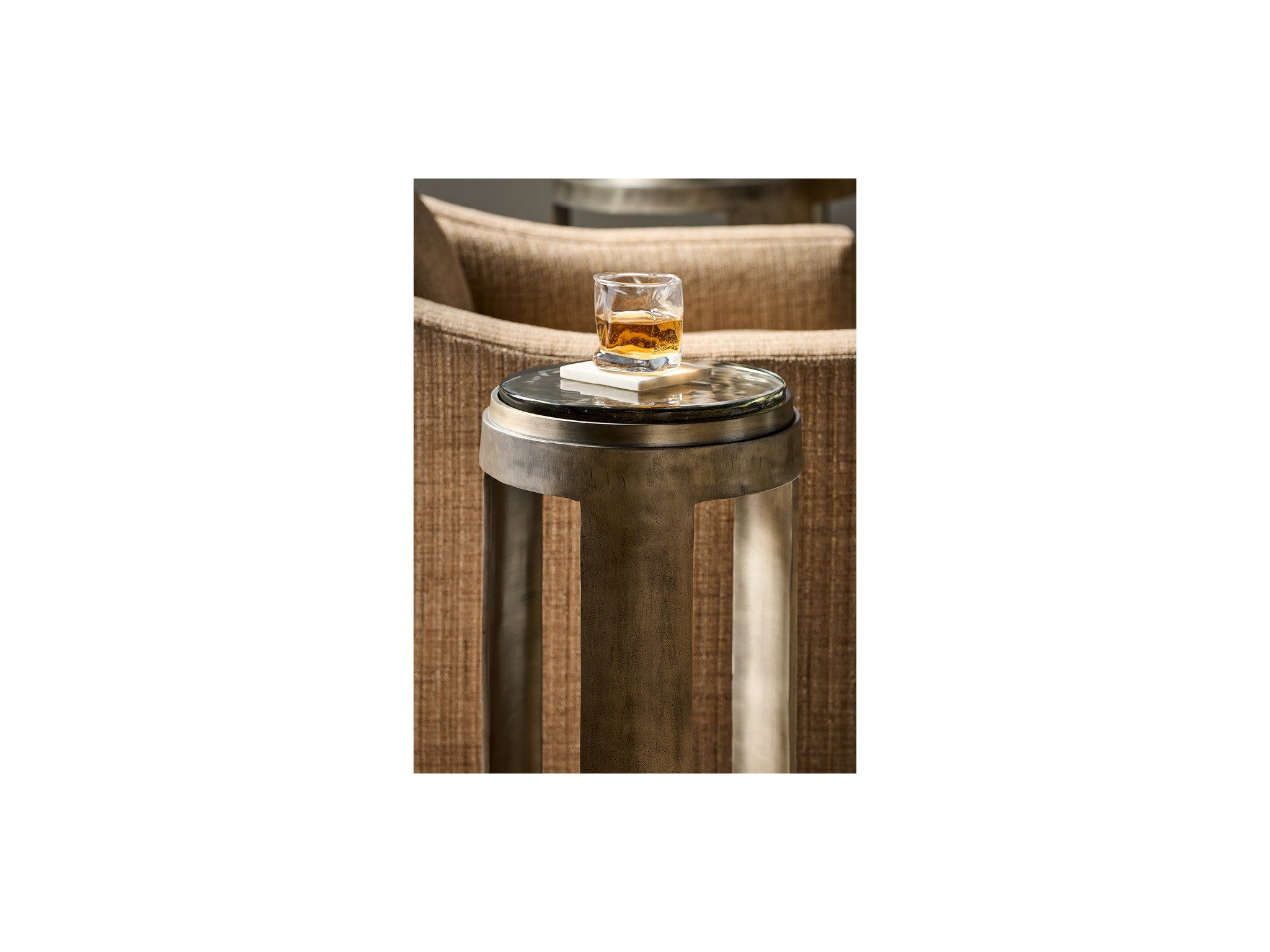 Nuvola Drink Table - Multiple item room scene