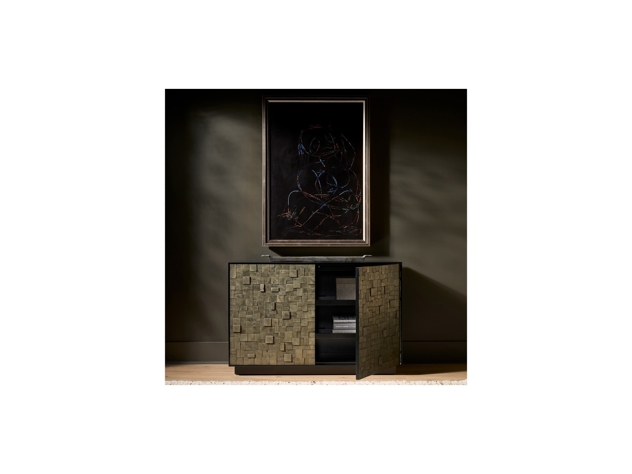 Cosmo Chest - Multiple item room scene