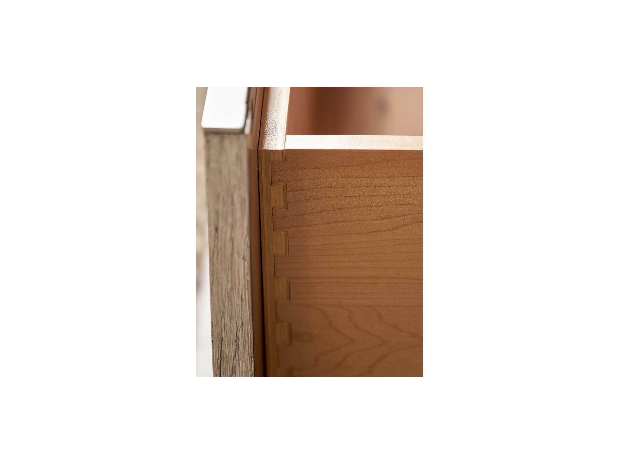 Quartz Drawer Chest - Multiple item room scene
