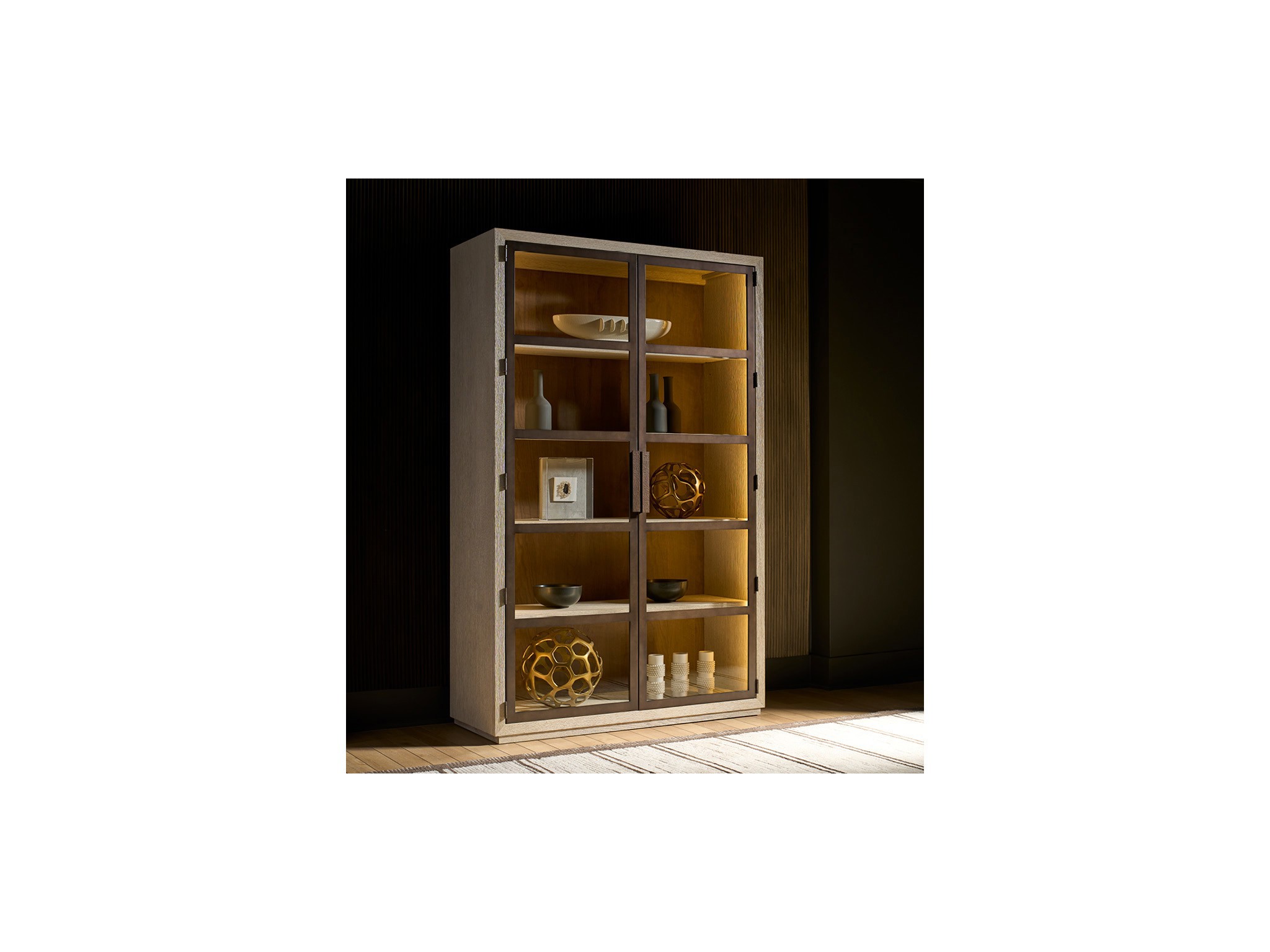 Mist Display Cabinet - Multiple item room scene