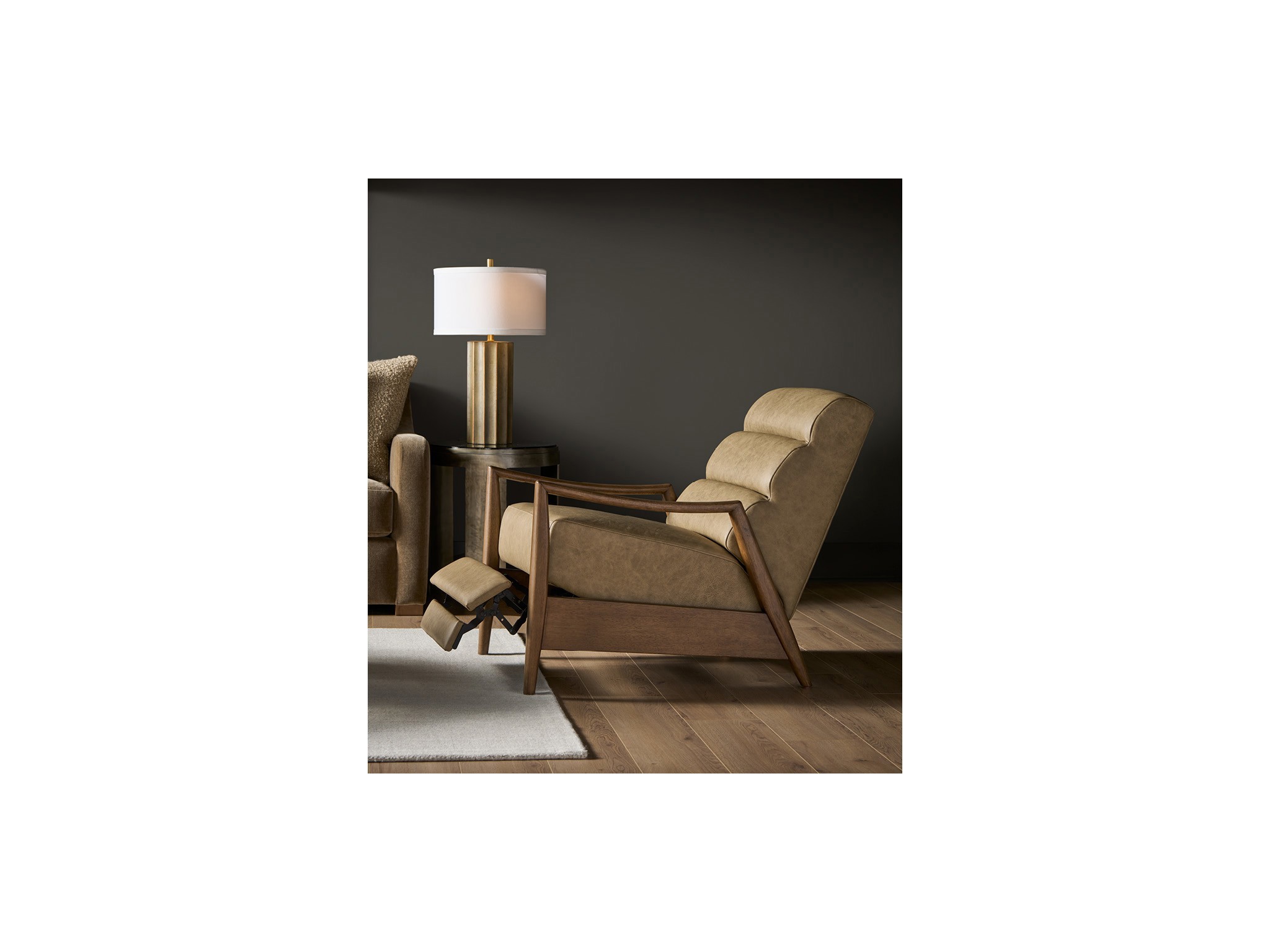 Lucca Recliner - Multiple item room scene
