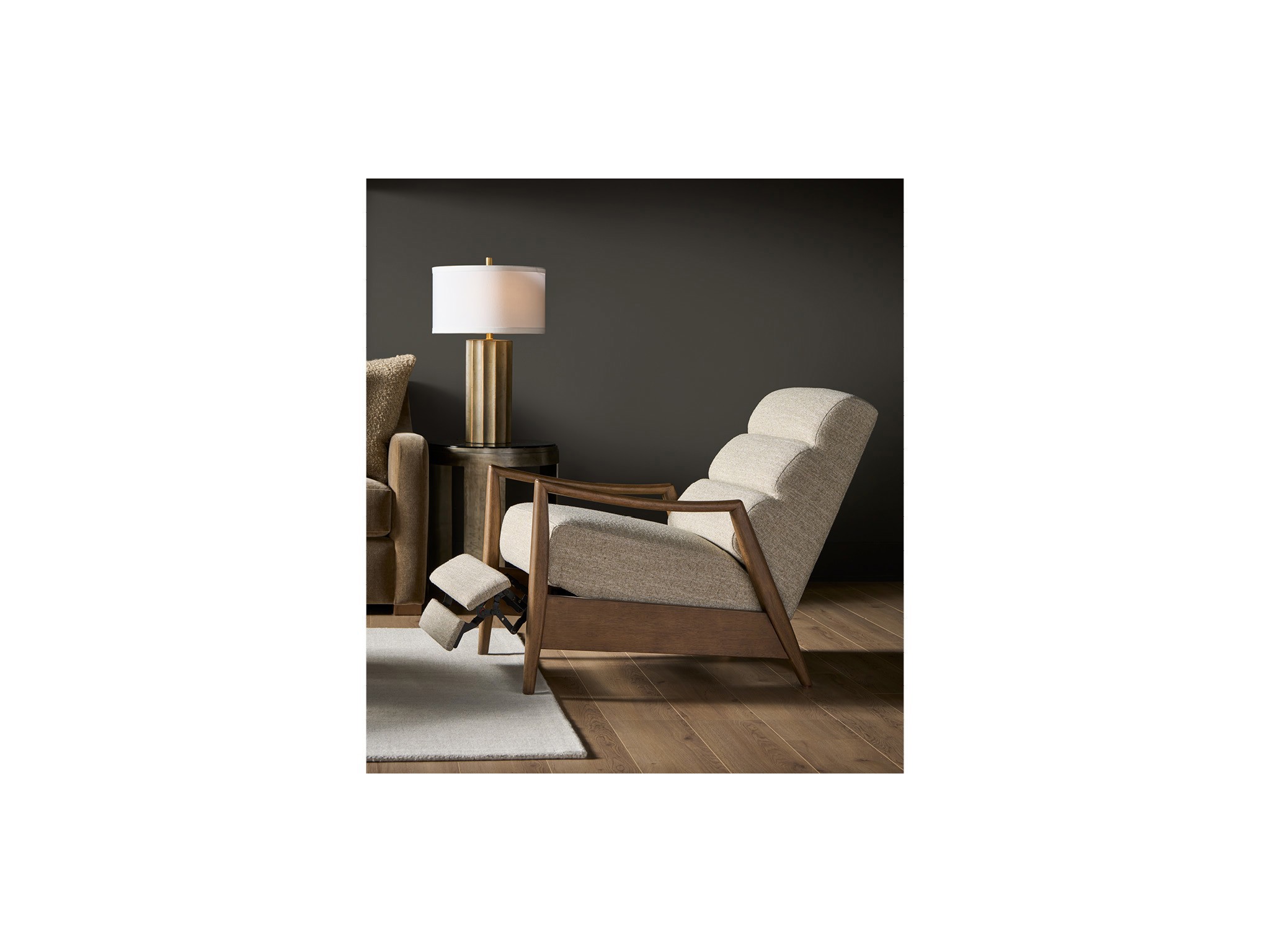 Lucca Recliner - Multiple item room scene