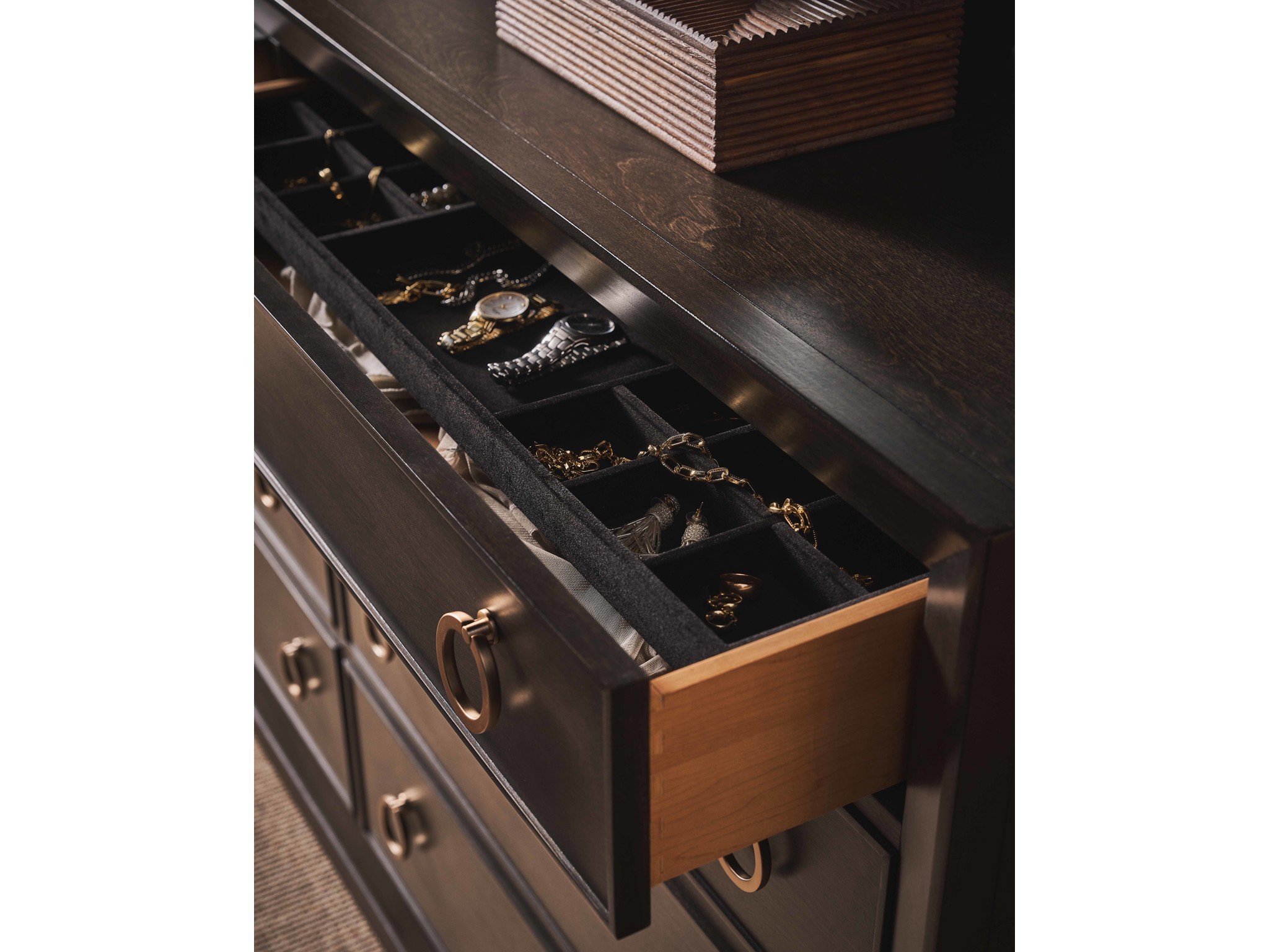 Fenwick Dresser - Multiple item room scene