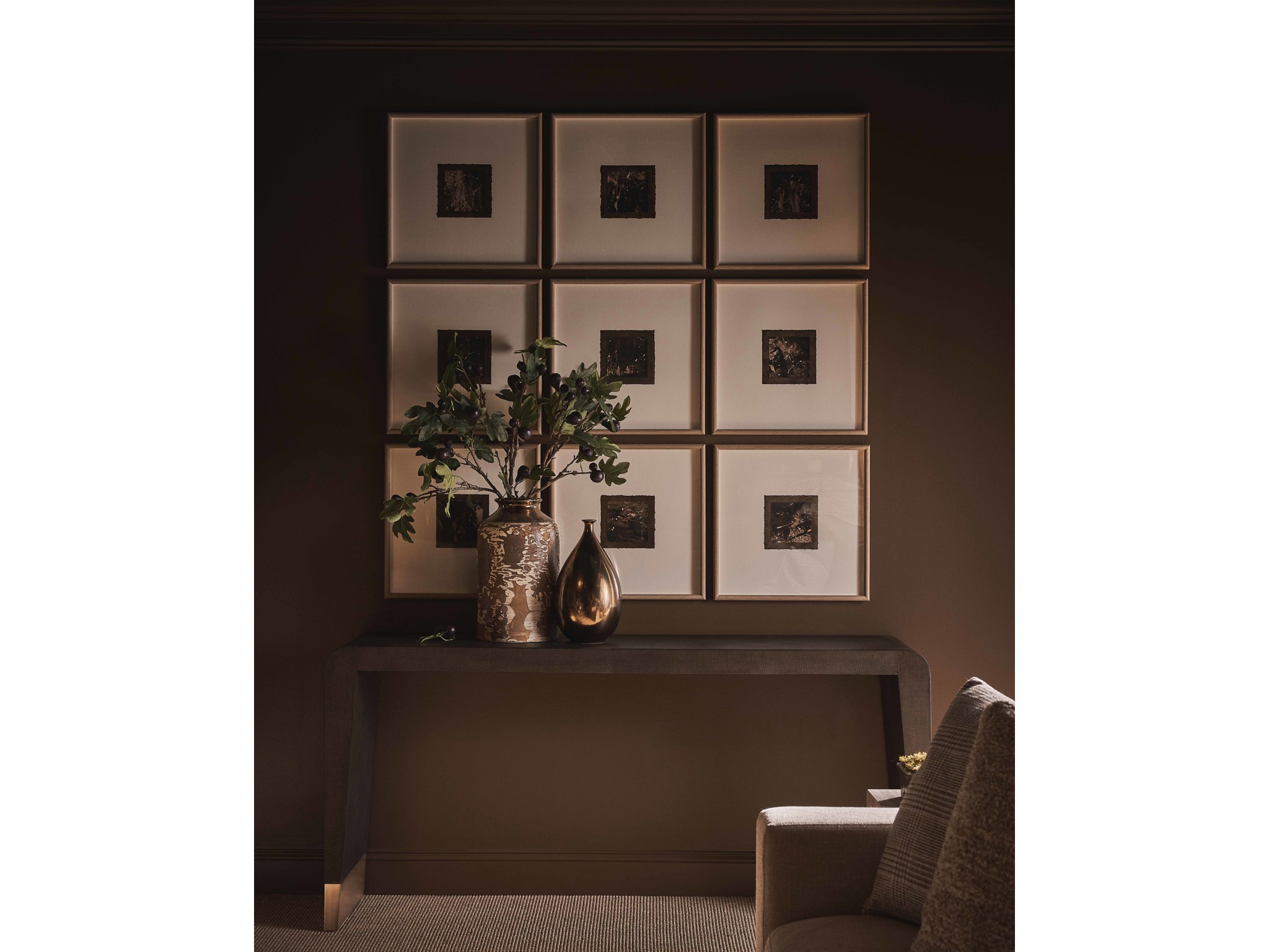 Fenwick Embossed Console - Multiple item room scene