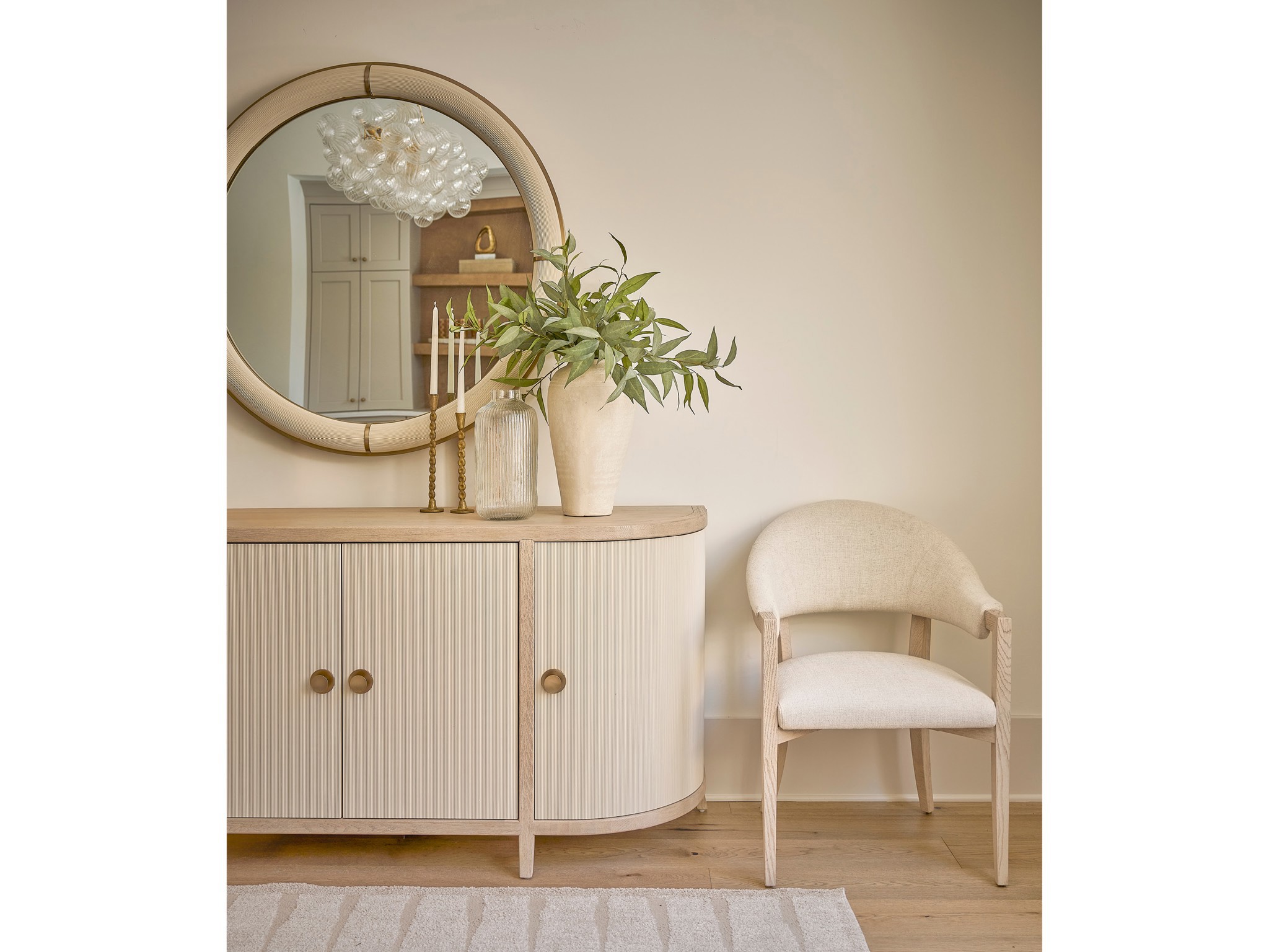 Paloma Mirror - Multiple item room scene