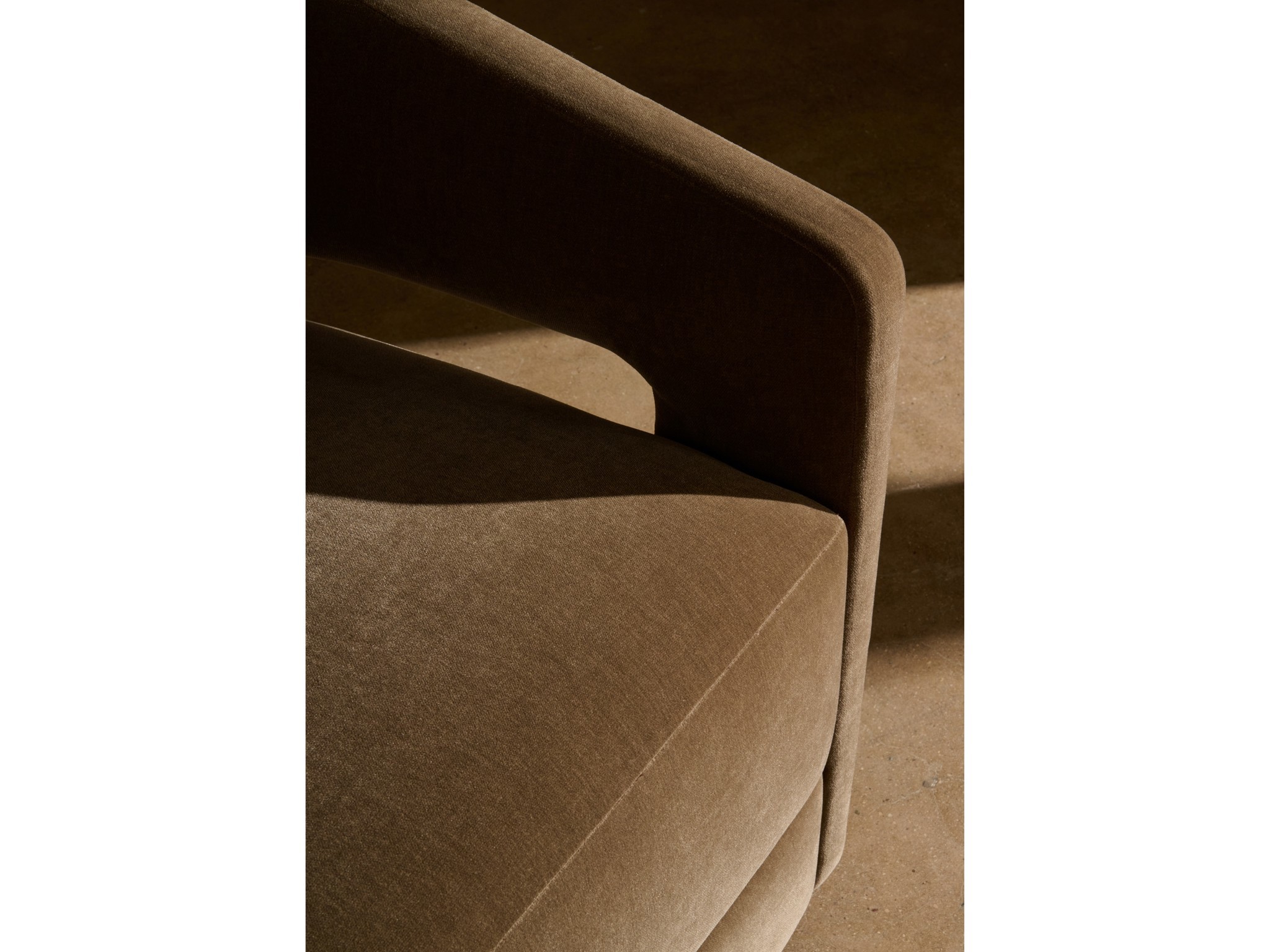 Drew Swivel Chair - Multiple item room scene