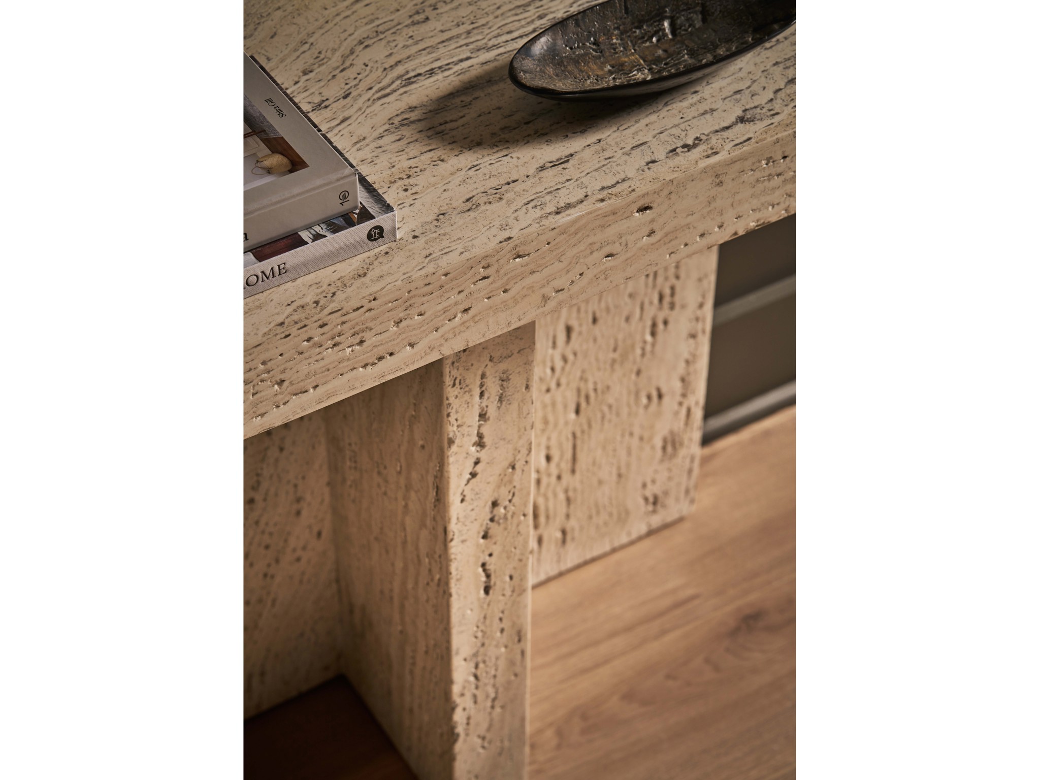 Daxton Console Table - Multiple item room scene