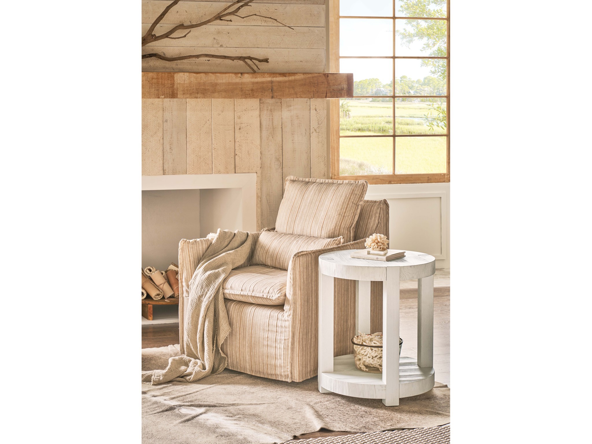 Hermosa End Table - Multiple item room scene